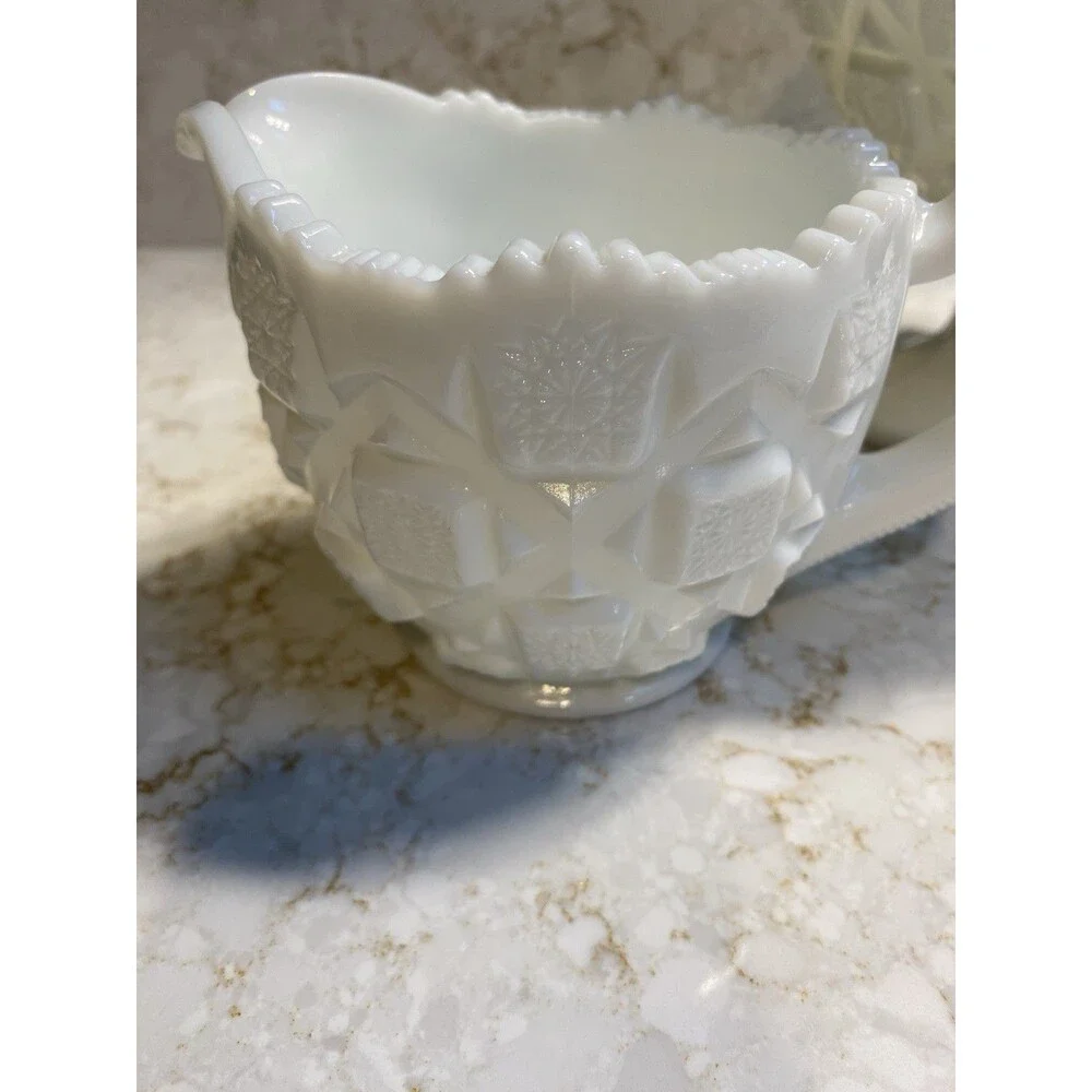 White Milk Glass Starburst Creamer & Pedestal Sugar Bowl Set 2‑Piece Vintage